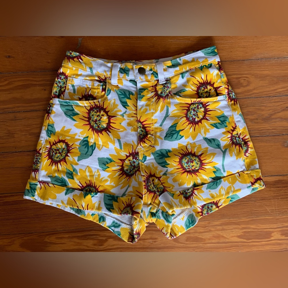 American apparel sun flower high waisted jeans shorts size 26/27